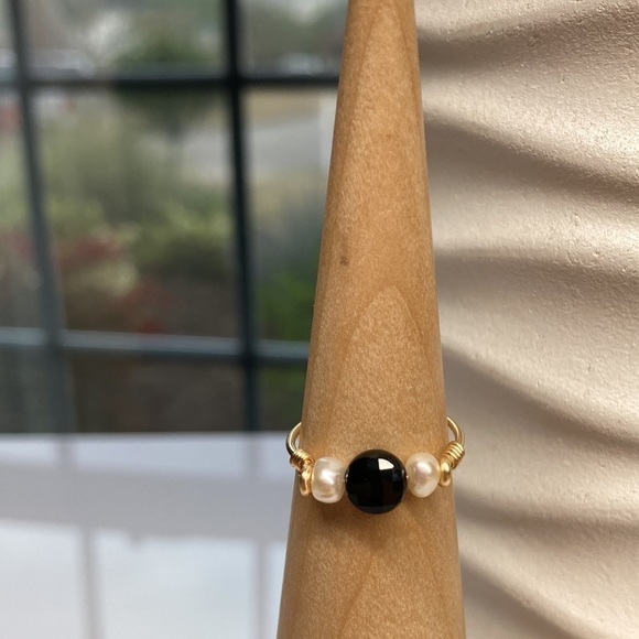 FRESHWATER Pearls & Onyx 14K Gold Filled Wire Wrapped Ring - Picture 12 of 12